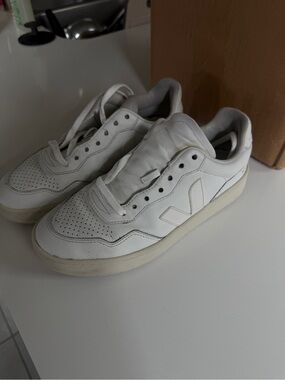 Veja White Leather Sneakers with Off-White Sole